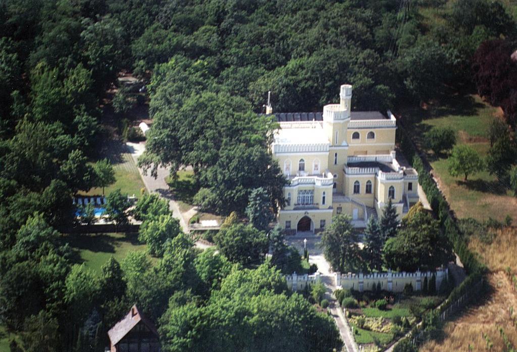 Sir David Balaton Castle Chaletu *