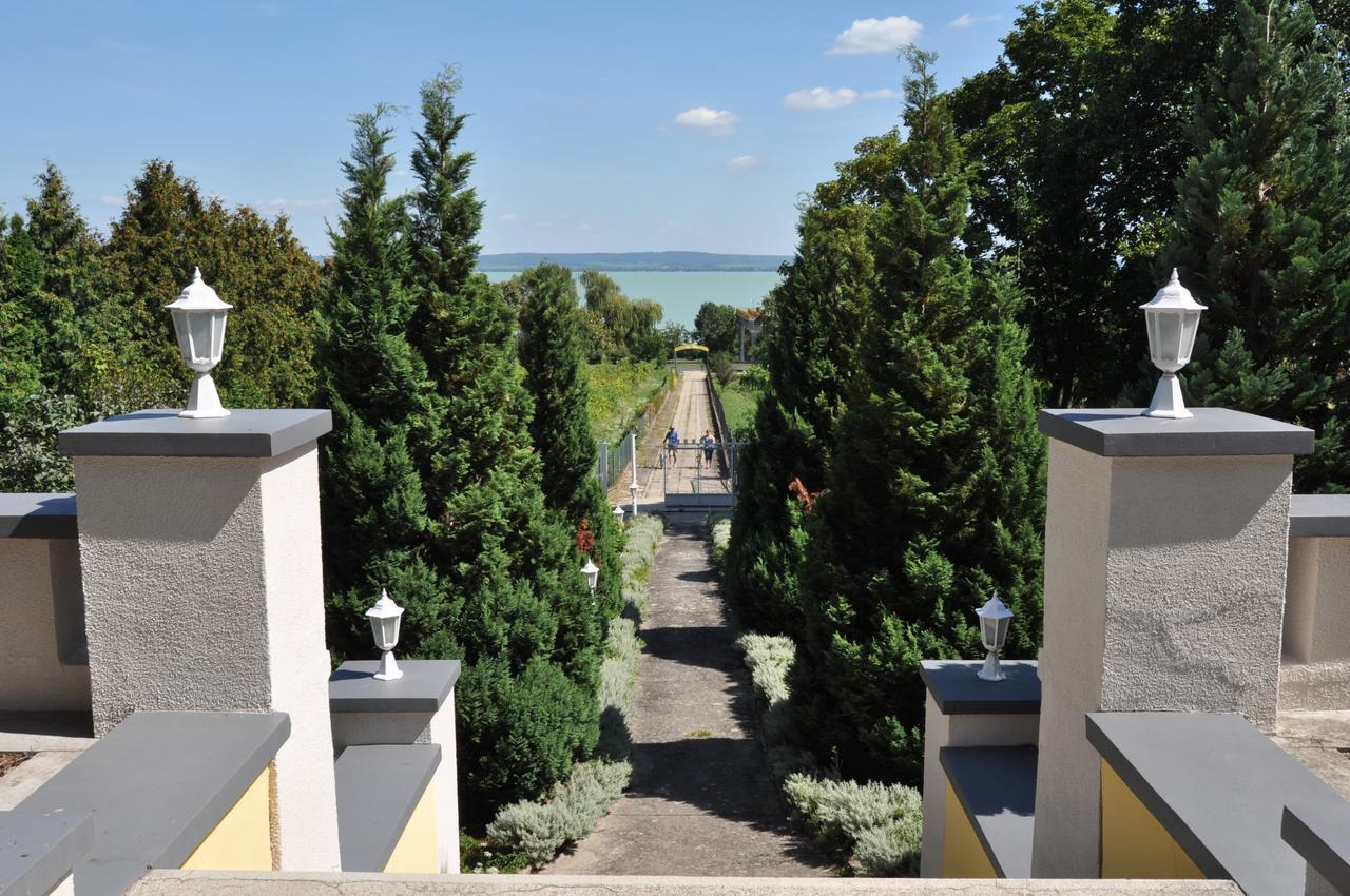 Sir David Balaton Castle Balatonszepezd